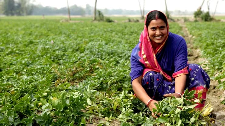 🌱 1. Empowering Rural Women Through Skill Development Programs